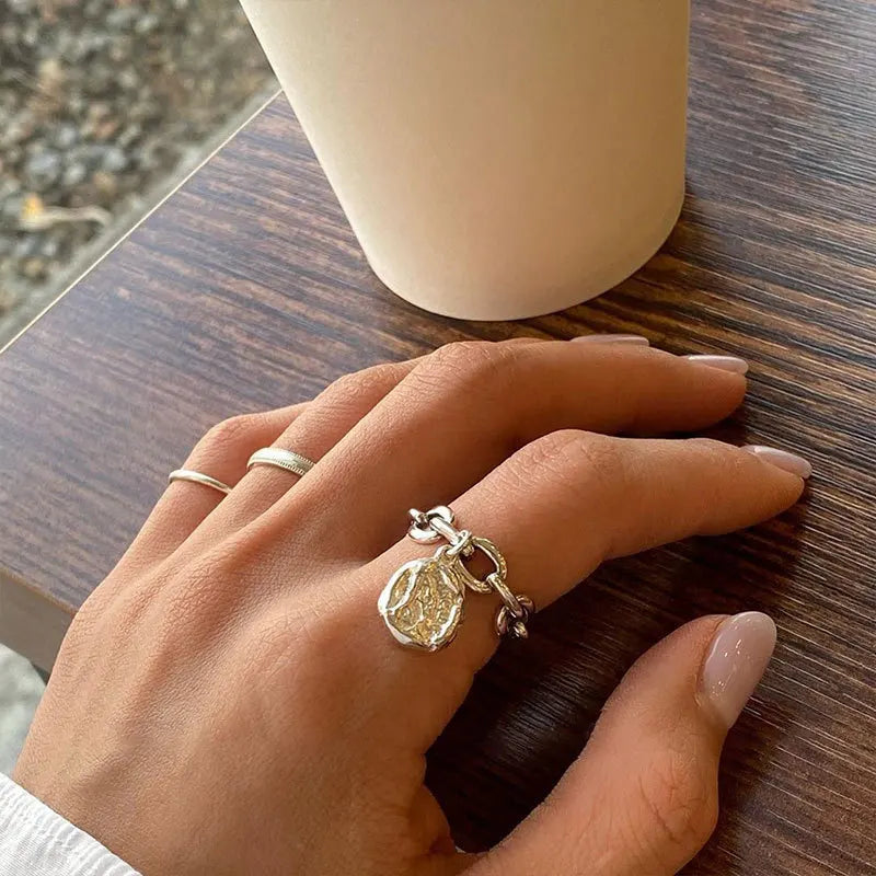 H81b8b05ac9aa48db933a5cb12774928be